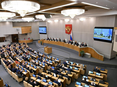 Госдума рассмотрит поправки об изменении срока и суммы задолженности УК
