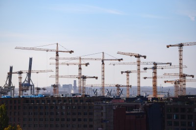 Госдума дала застройщикам отсрочку по неустойкам дольщикам до конца 2025 года