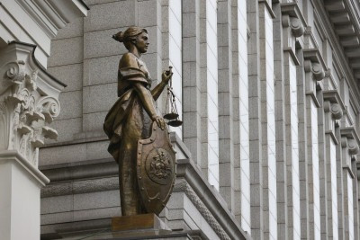 ВС отказал Сбербанку в оспаривании залога ФНС на имущество Инзенского ДОЗа